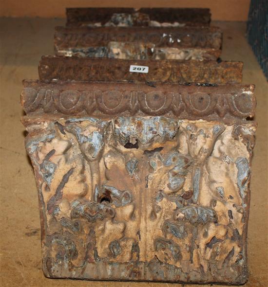 4 cast iron fittings